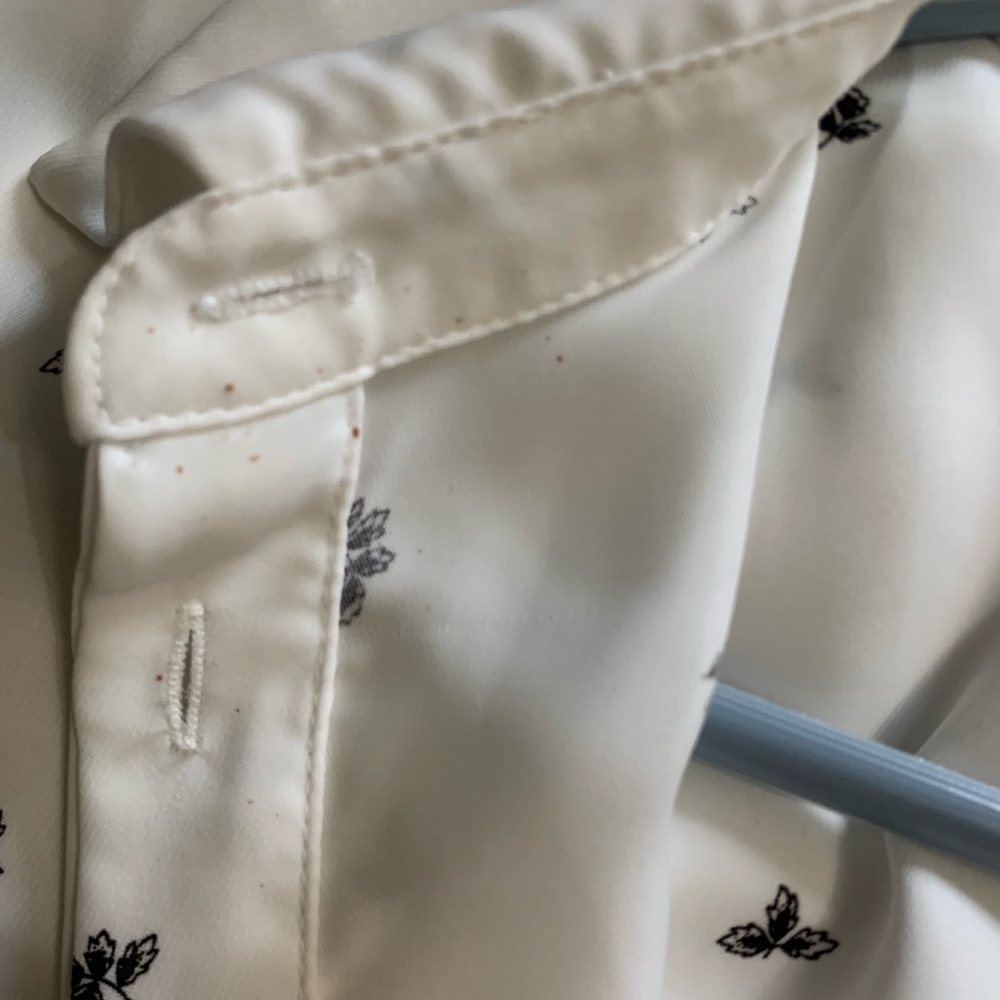 H&M black and white Floral button down shirt - Picture 8 of 10